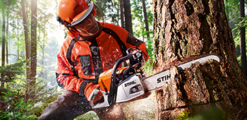 Produktvorf&uuml;hrung Akku-Motors&auml;ge - Stihl
