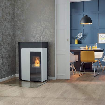 1255657 - Pelletofen HSP 8 Volterra schwarz/Front wei&szlig;
